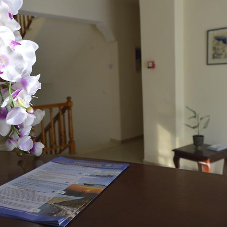 Kymata Hotel Kamári Eksteriør bilde