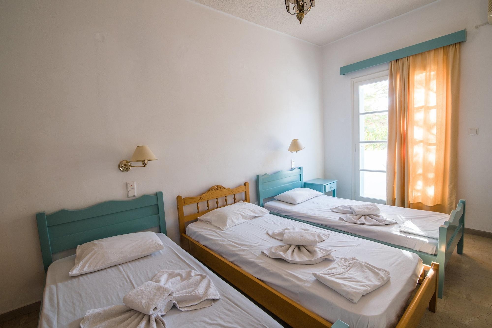 Kymata Hotel Kamári Eksteriør bilde